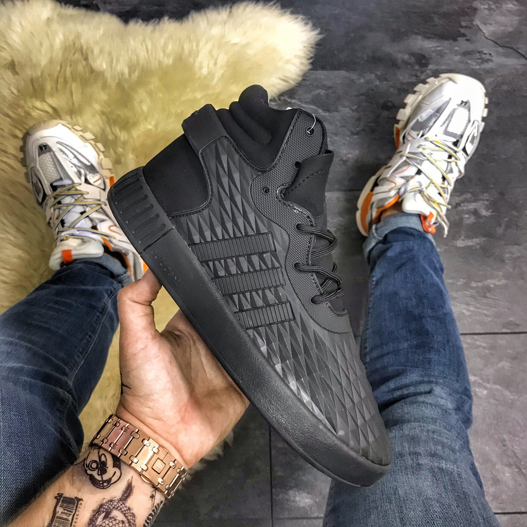 کتونی آدیداس ساقدار رنگ مشکی حراج ۲۹۸ هزار