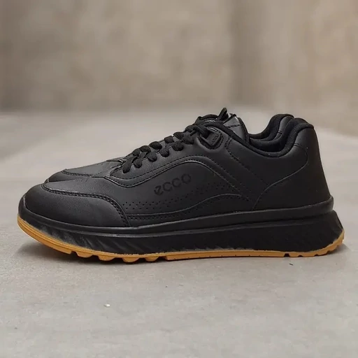 کتونی اکو مردانه آرام پا سفید کاراملی حراج زیر قیمت بازار