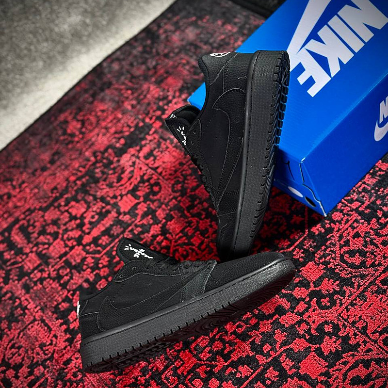 کتونی نایک جردن تراویس