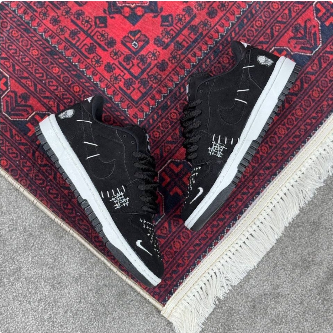 کتونی جردن ۱ وودو   air jordan 1 voodoo