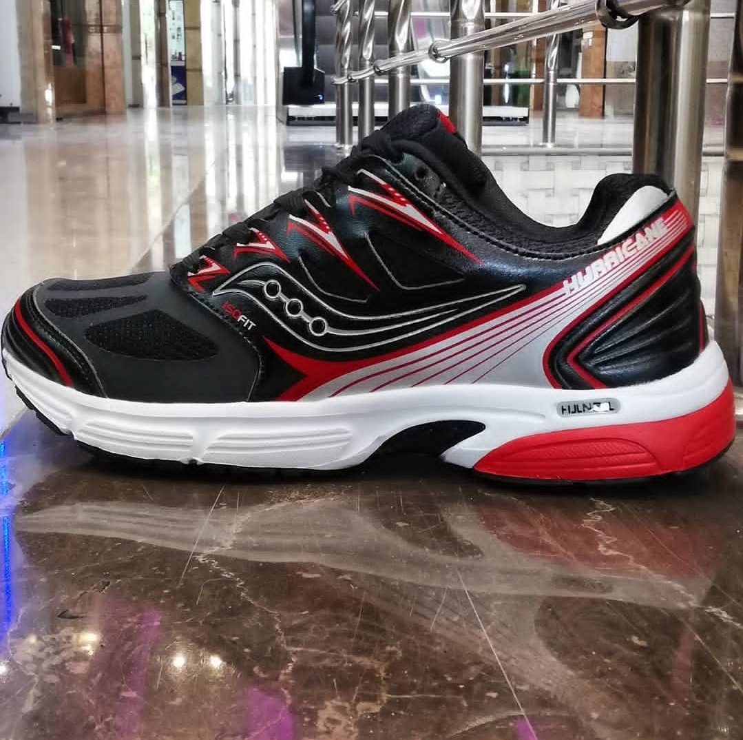 کتونی ساکونی خارجی مشکی قرمز حراج 898 هزار