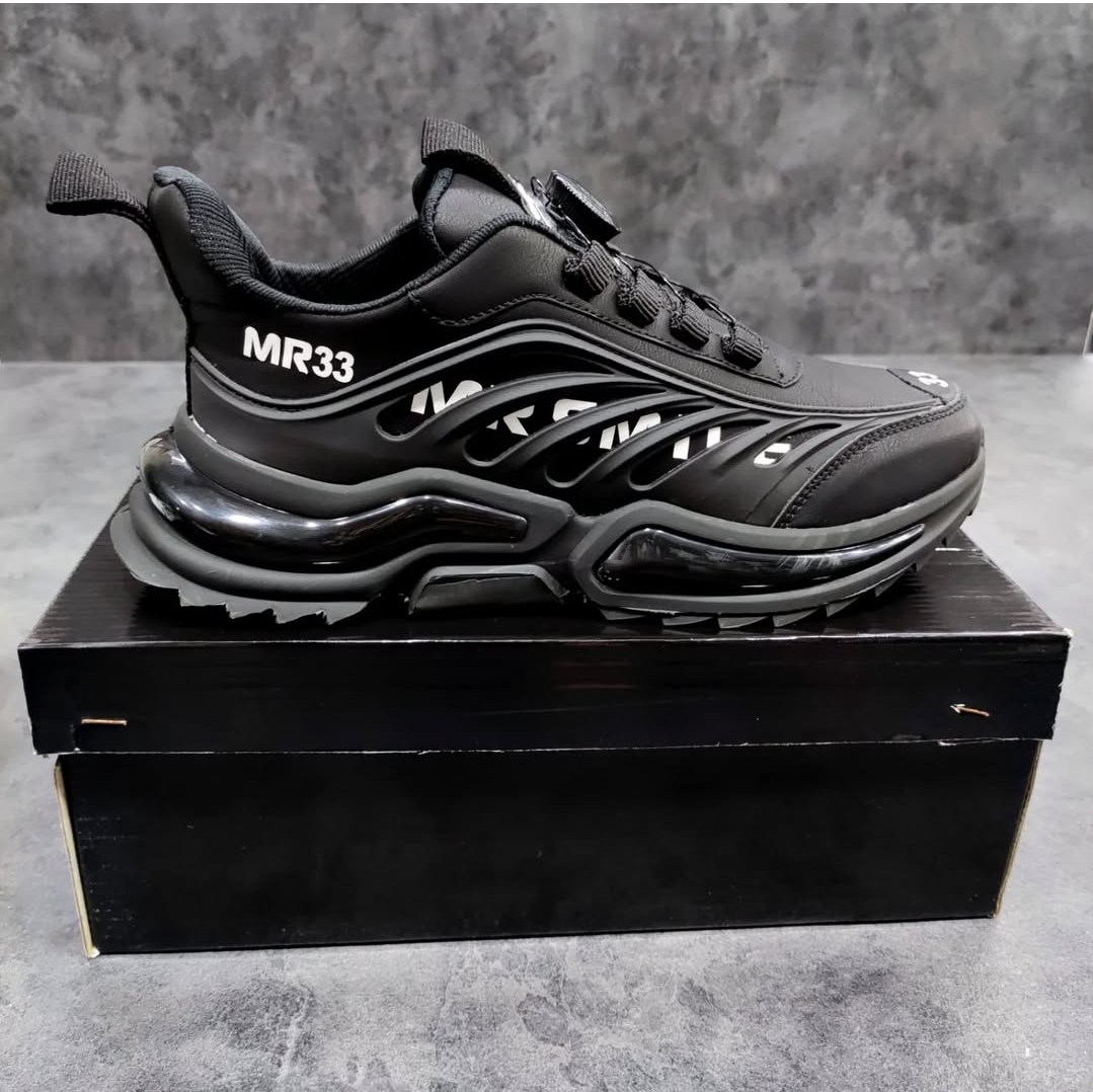 کتونی مدل مستر 33 جدید و ترند رنگ سفید مشکی  دیسکی mr(ارسال رایگان)