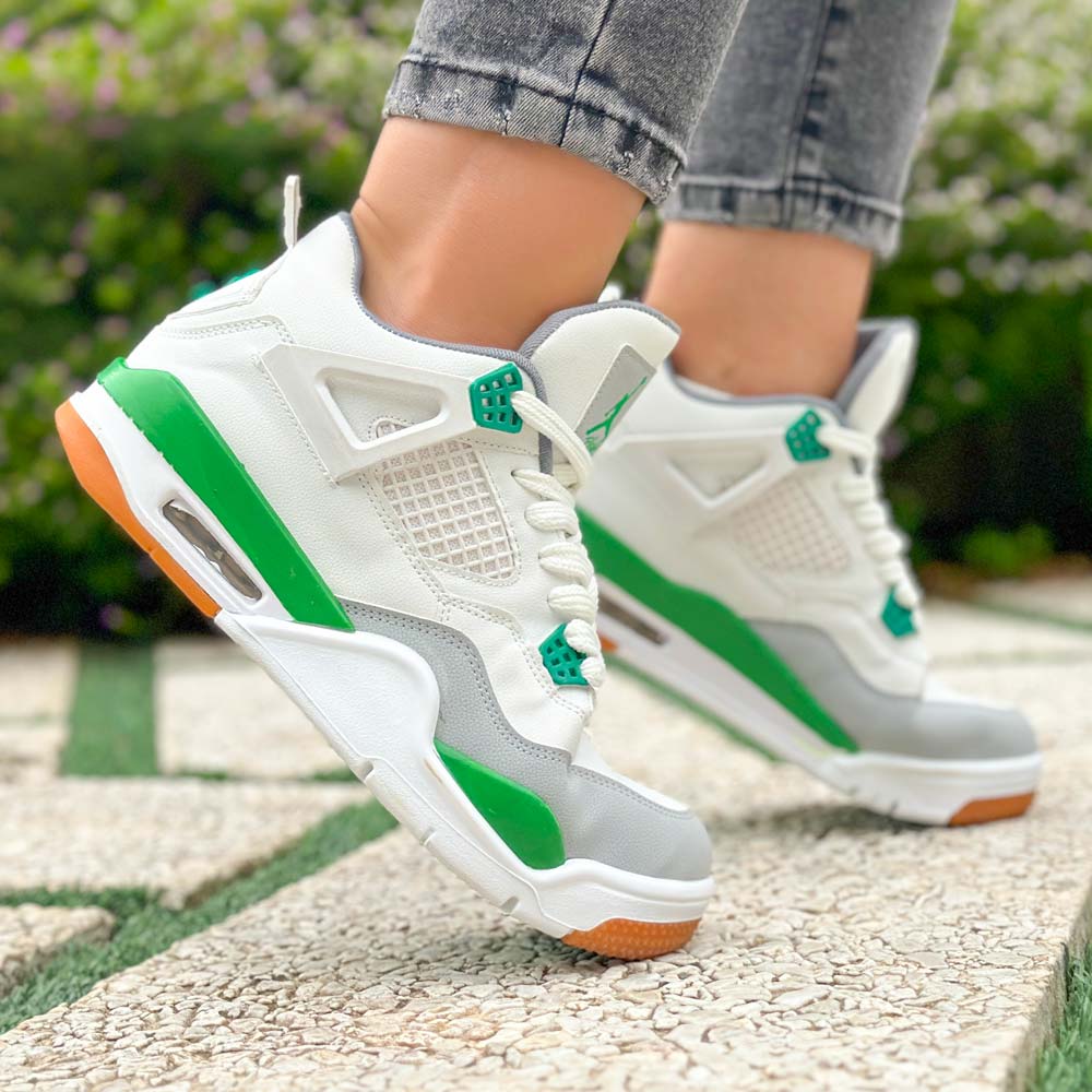 کتونی جردن 4 فور دخترانه رنگ سفید طوسی جدید و ترند سایز 37تا40