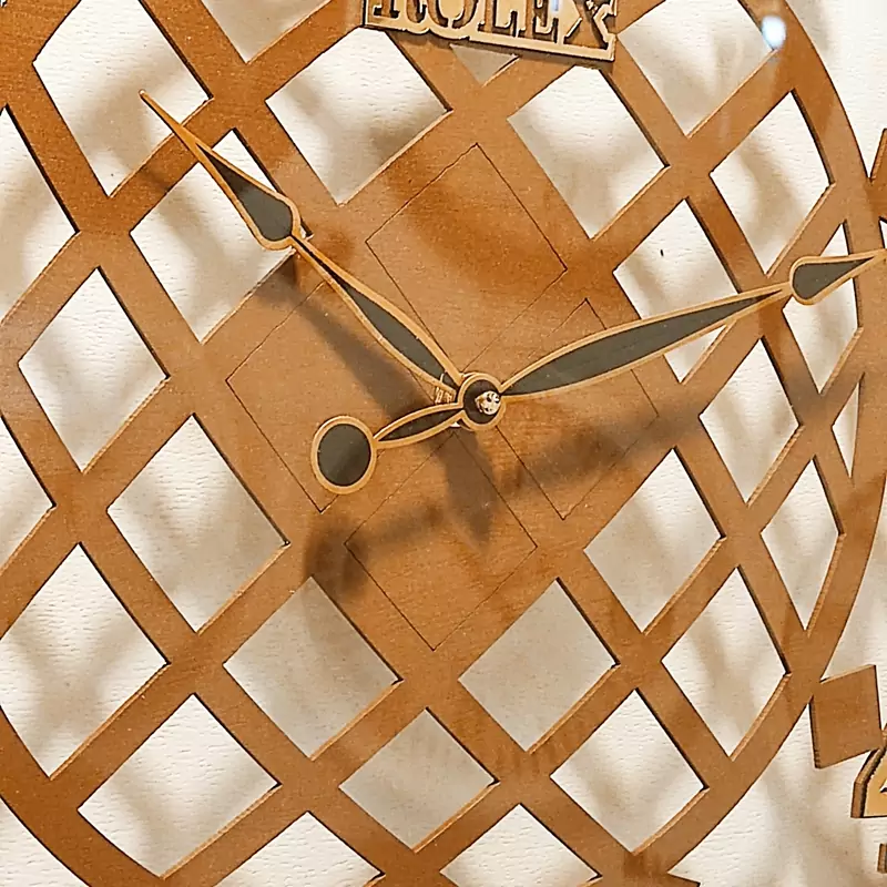 ساعت دیواری چوبی کد 111