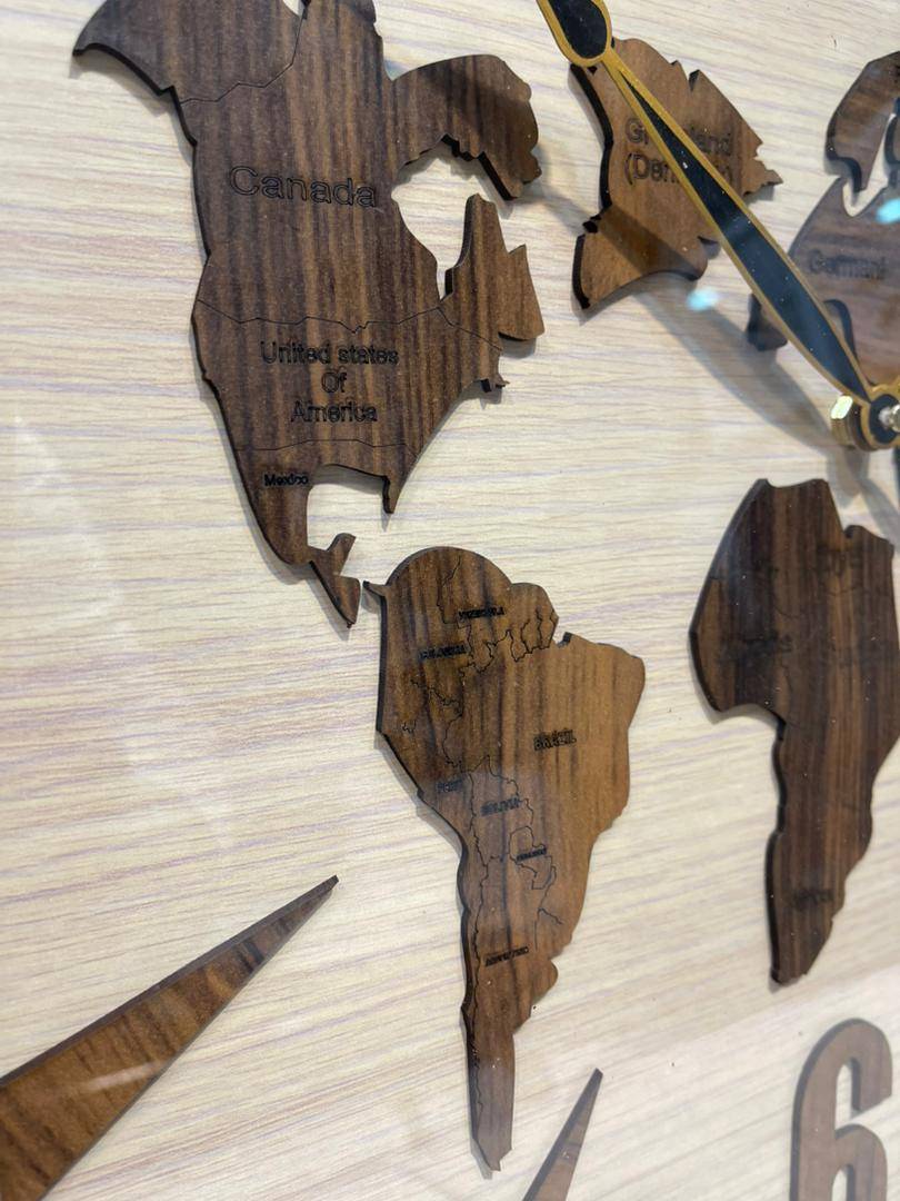 ساعت دیواری چوبی کد 111