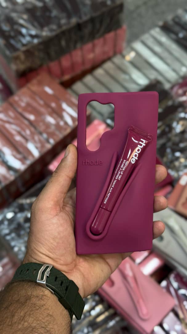 قاب/کاور برند rhode مدل جای رژلب دار همراه لیپ گلس و پک مناسب گوشی سامسونگ s24 ultra