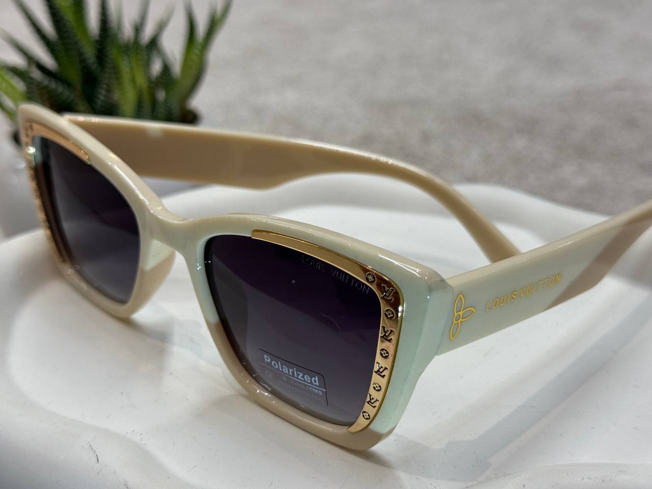 عینک لویی ویتون