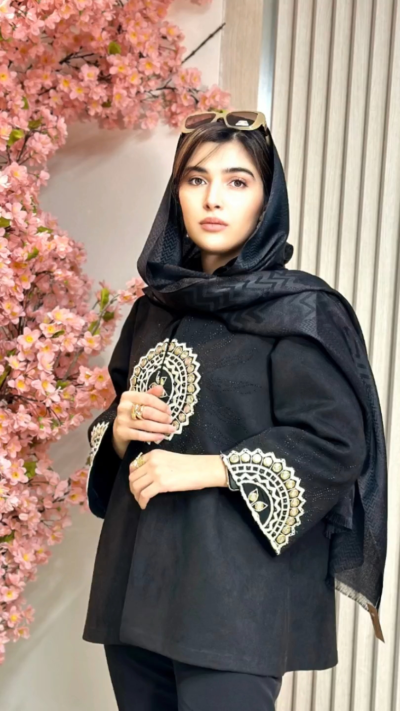 پالتو کتی مخمل سوییت ، کارشده با نگین و گل دوزی