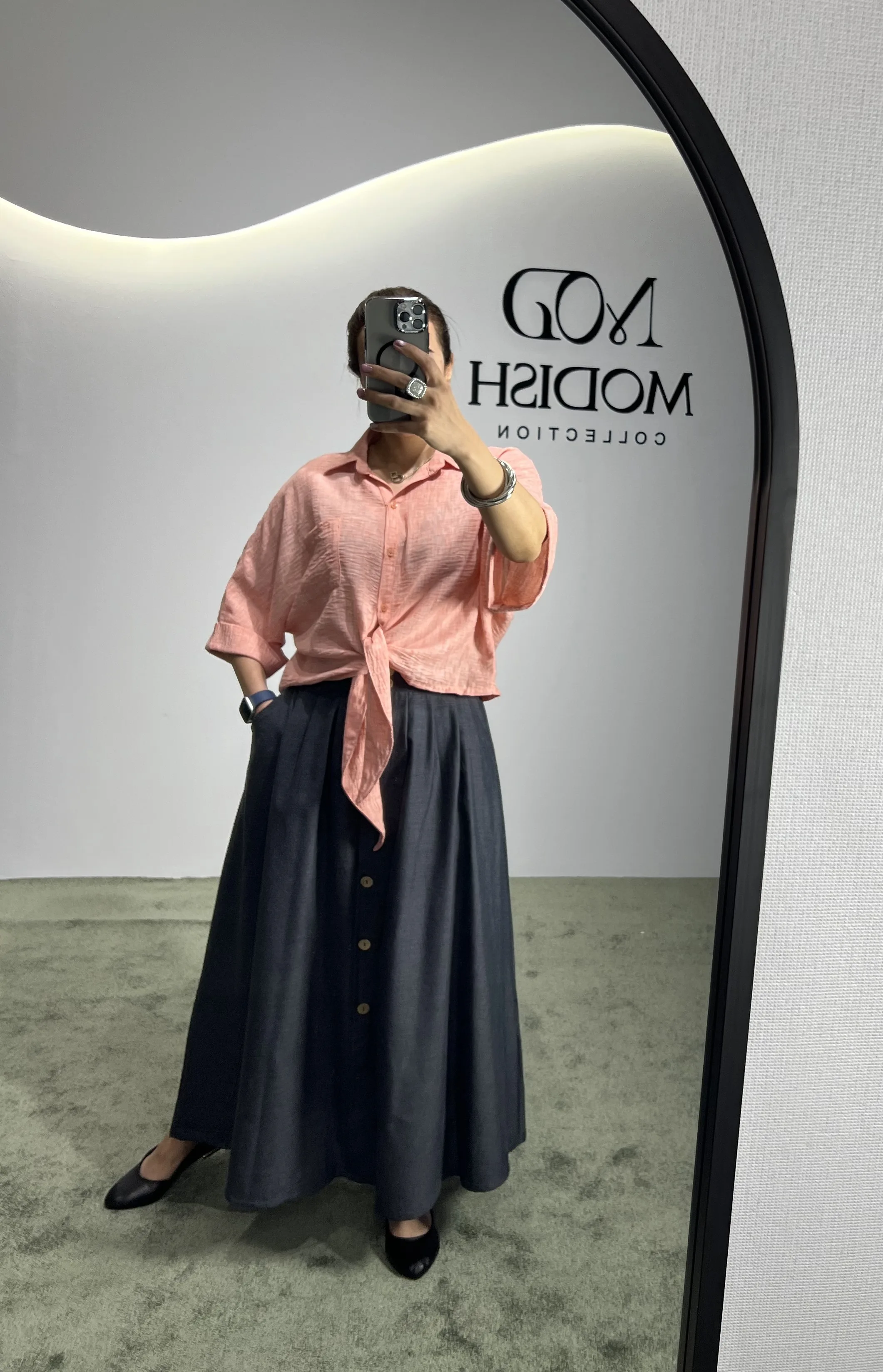 دامن پیله ای جلو دکمه با جنس لینن، استایل زنانه و مدرن