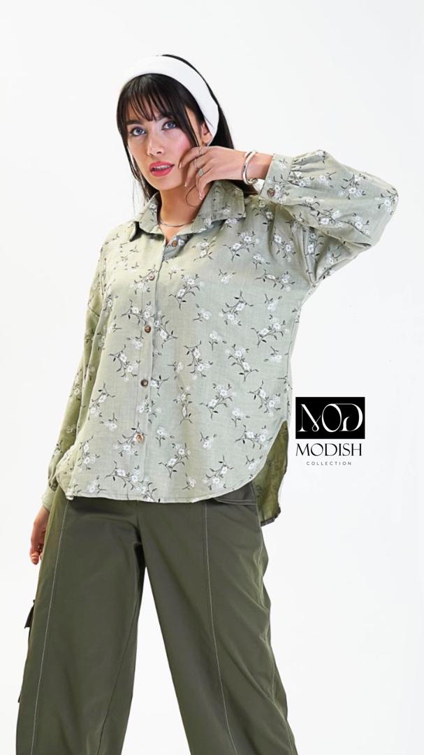 شومیز زنانه پشت چین‌دار کد A15 با طراحی مدرن و جذاب