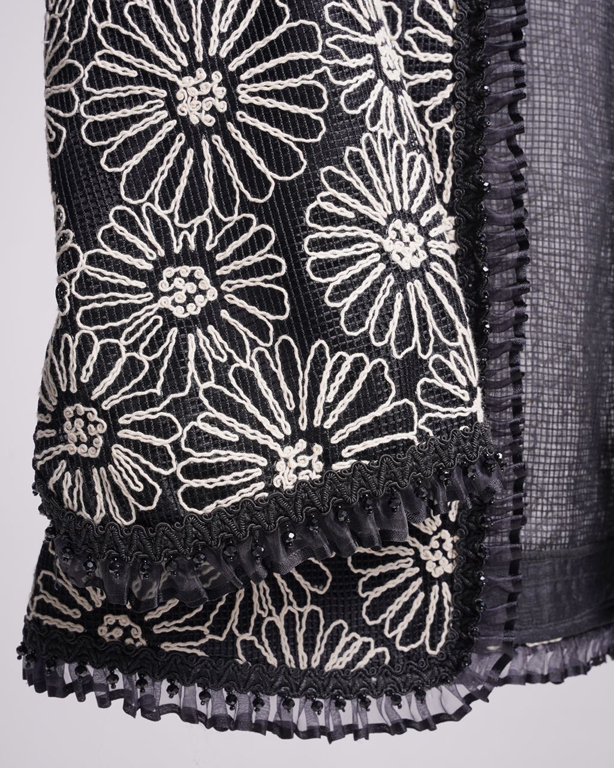 مانتو مدل حسنا با جنس تور و نازلی برای مهمانی‌های خاص