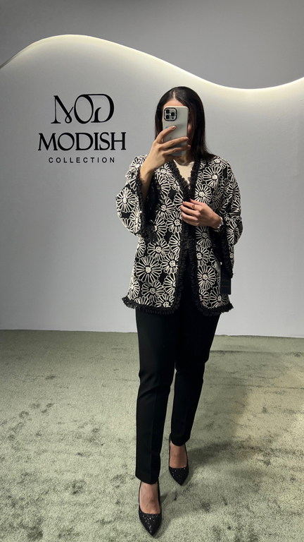 مانتو مدل حسنا با جنس تور و نازلی برای مهمانی‌های خاص