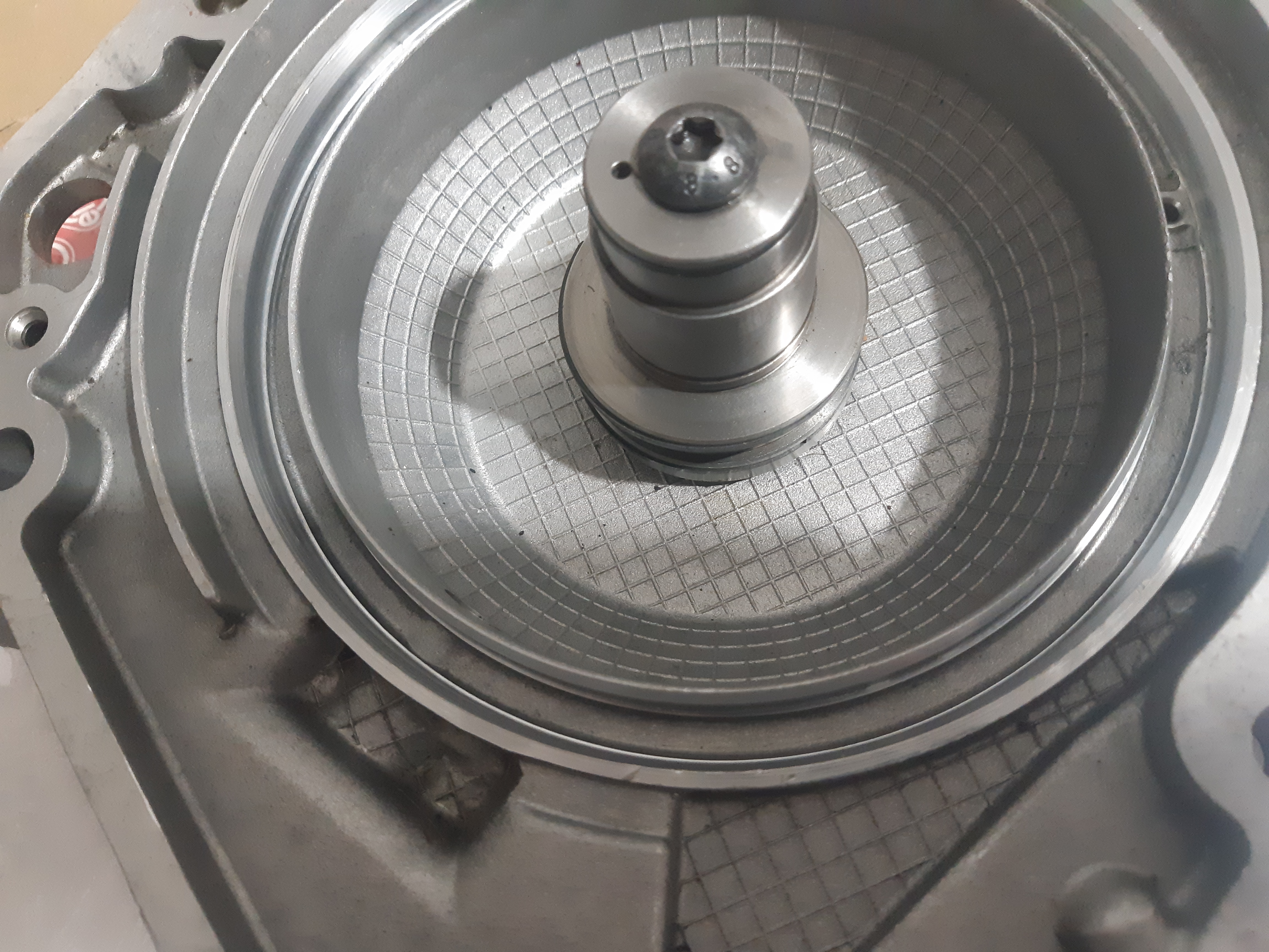 مجموعه درب پشت گیربکس اتوماتیک AL4 بهمراه پیستون و رینگهای کربن فرانسه