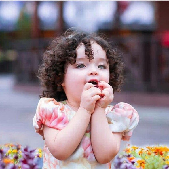 مزون لباس بچه گانه نی نی گل - لوگو