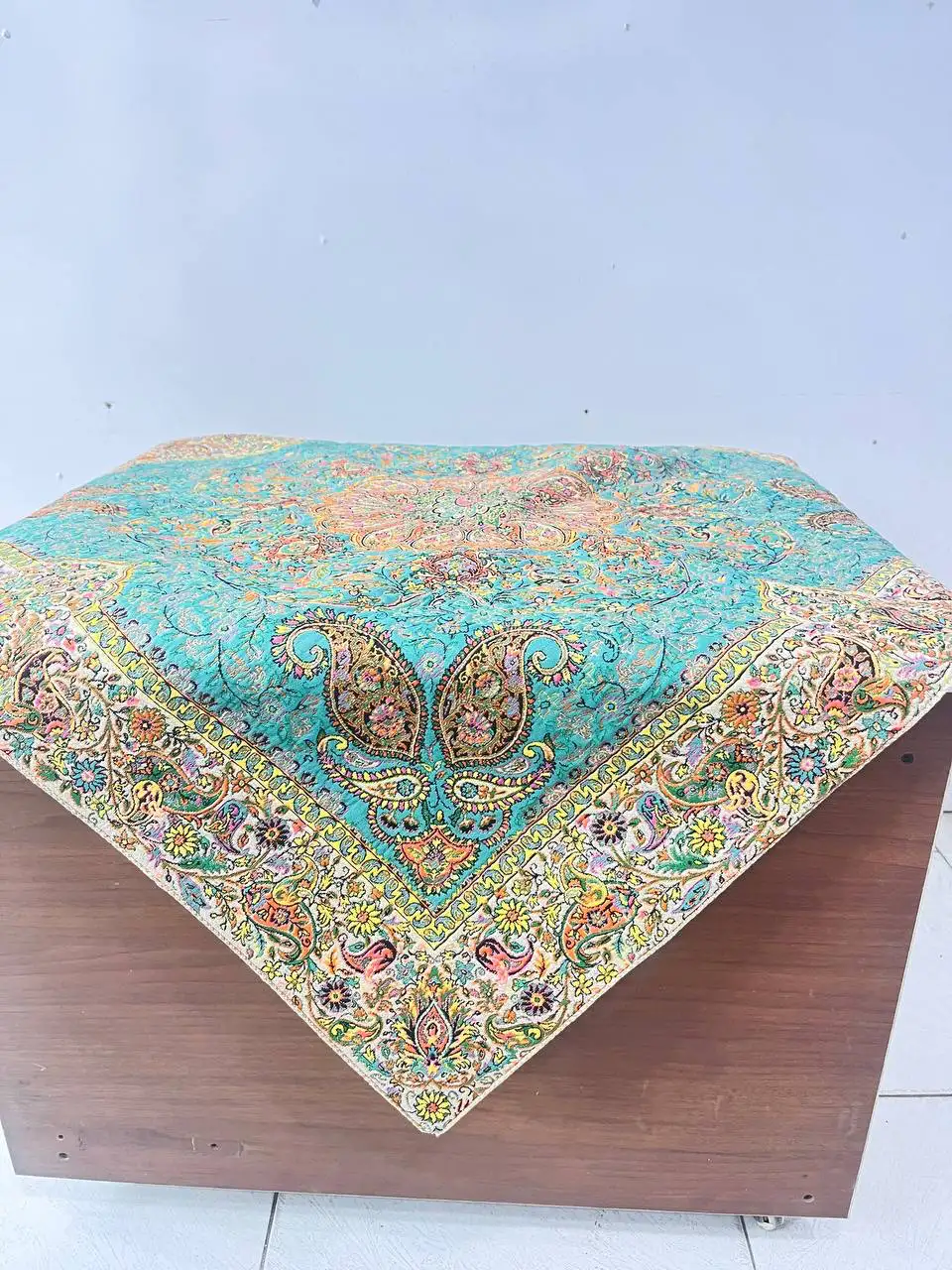 رومیزی ترمه مربع ۱در۱