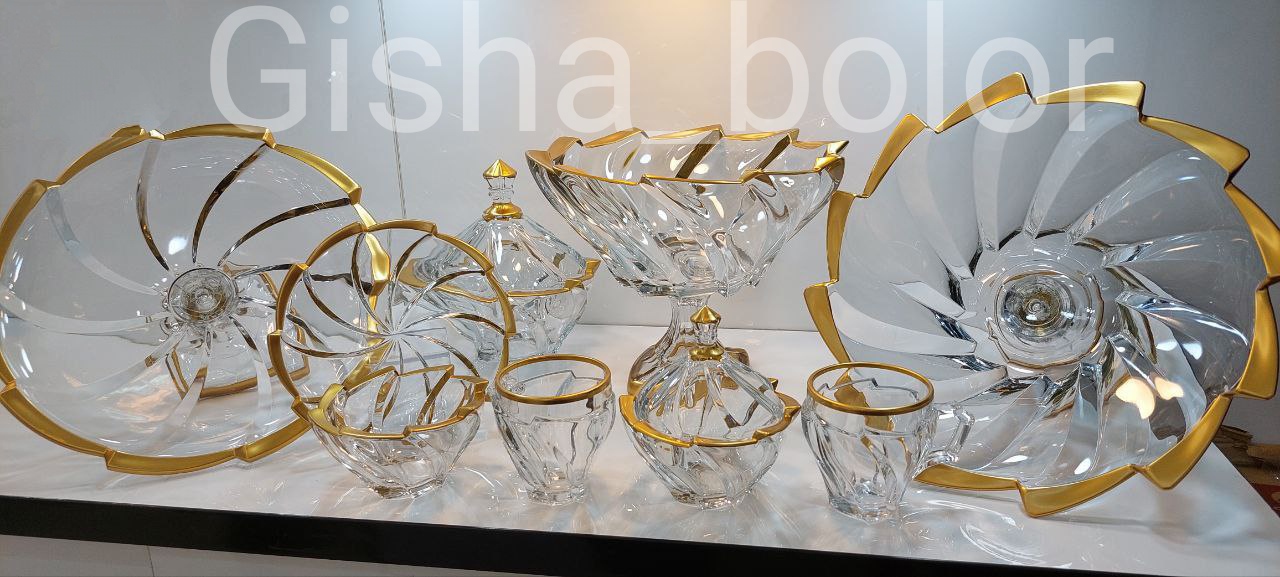 سرویس الینور لب طلایی و شامپاینی