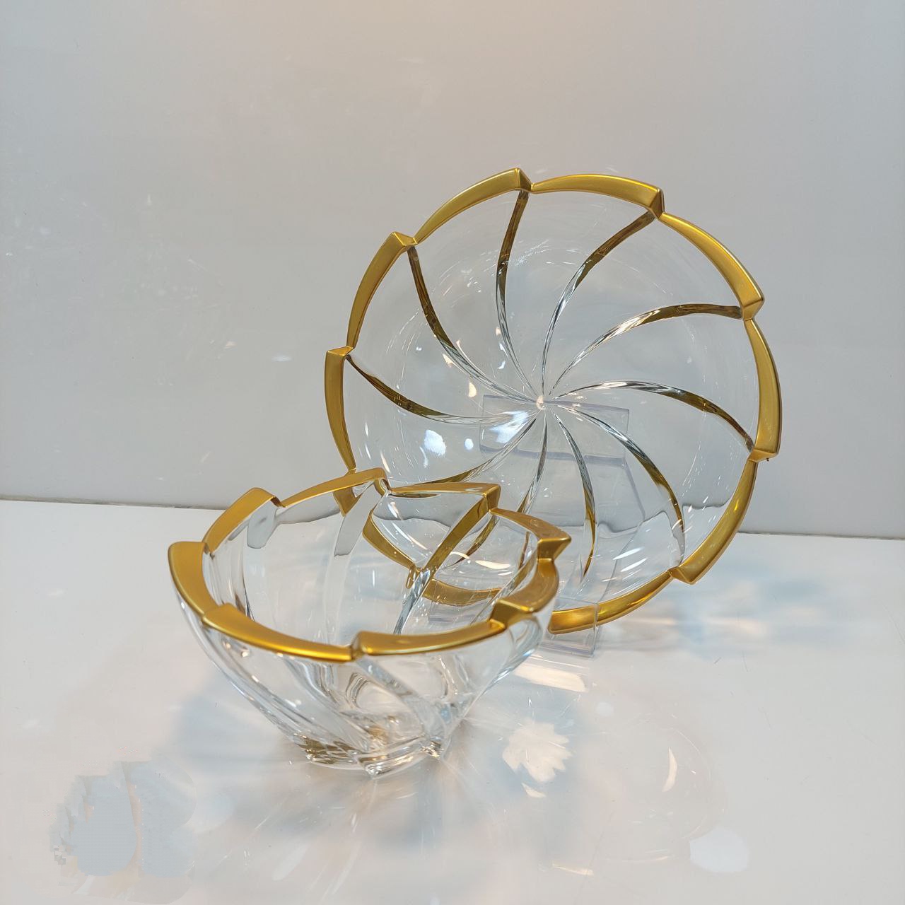 سرویس الینور لب طلایی و شامپاینی