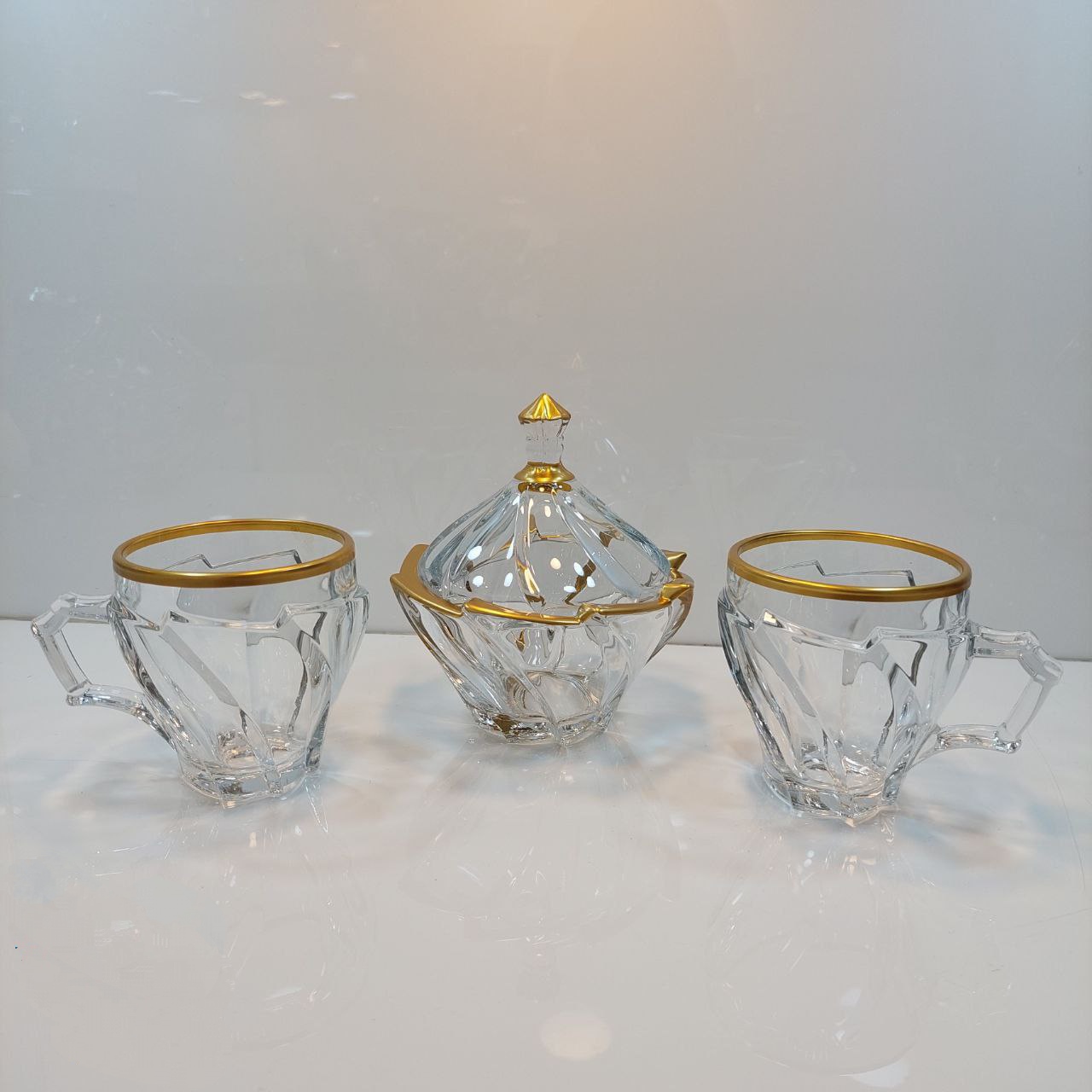 سرویس الینور لب طلایی و شامپاینی