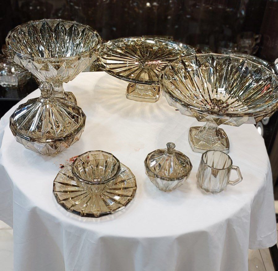 سرویس مودنا شامپاینی و سفید طلایی