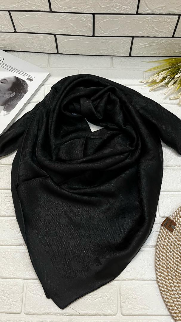 روسری مشکی