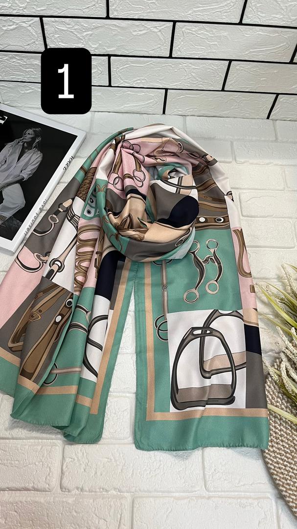 شال ابریشم طرح دار