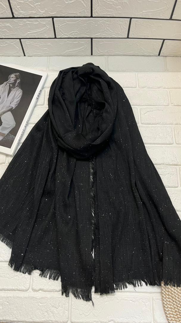 شال مشکی دور ریش