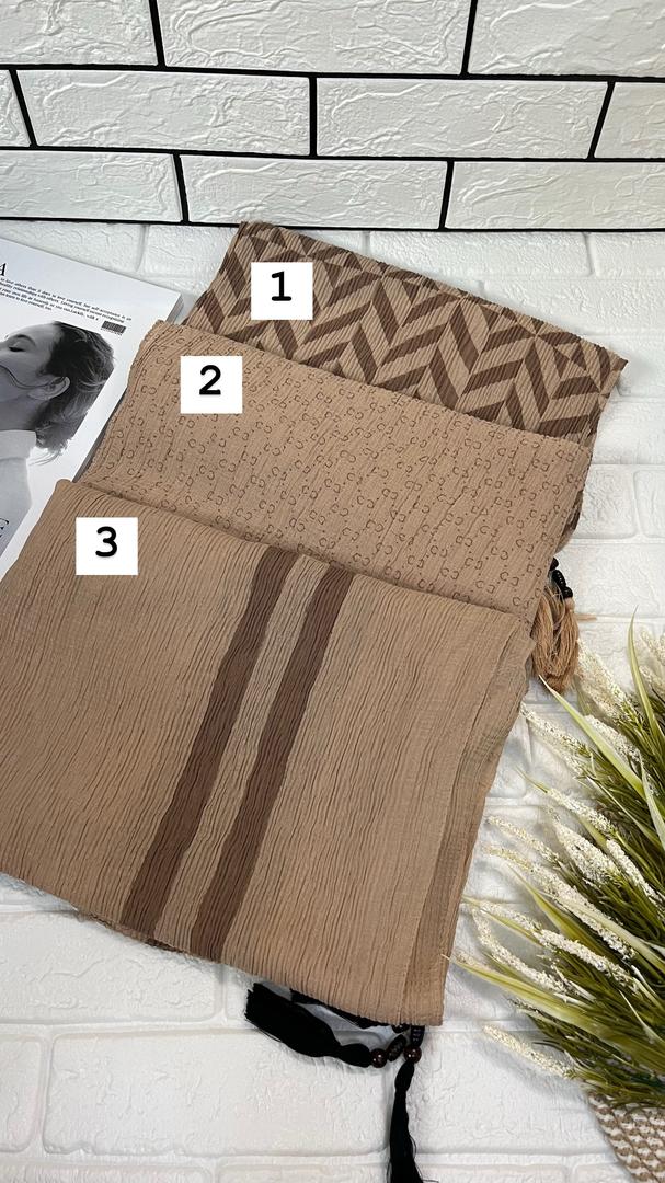 شال پلیسه طرح دار