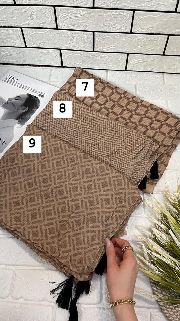 شال پلیسه طرح دار