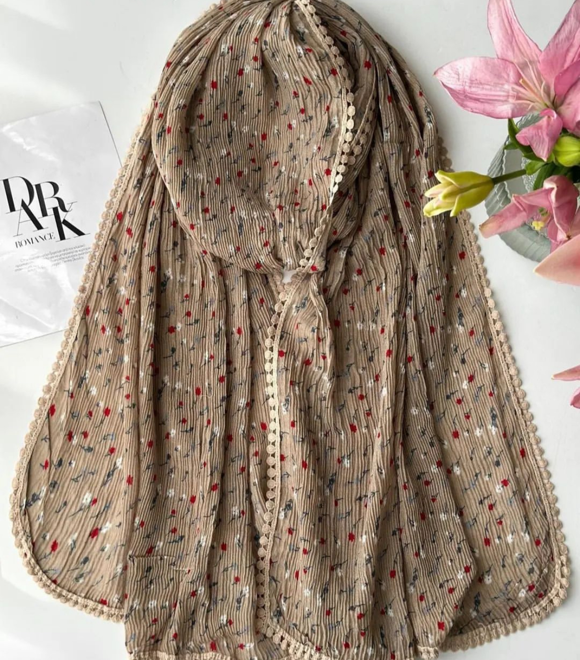 شال پلیسه گلدار