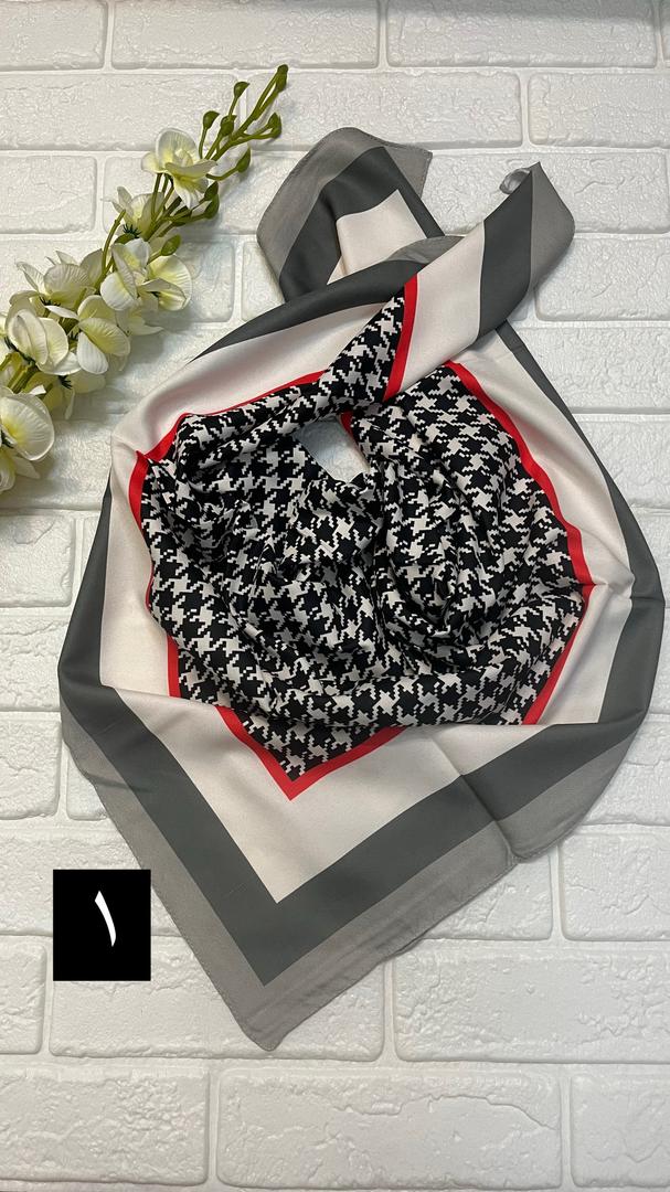 مینی اسکارف