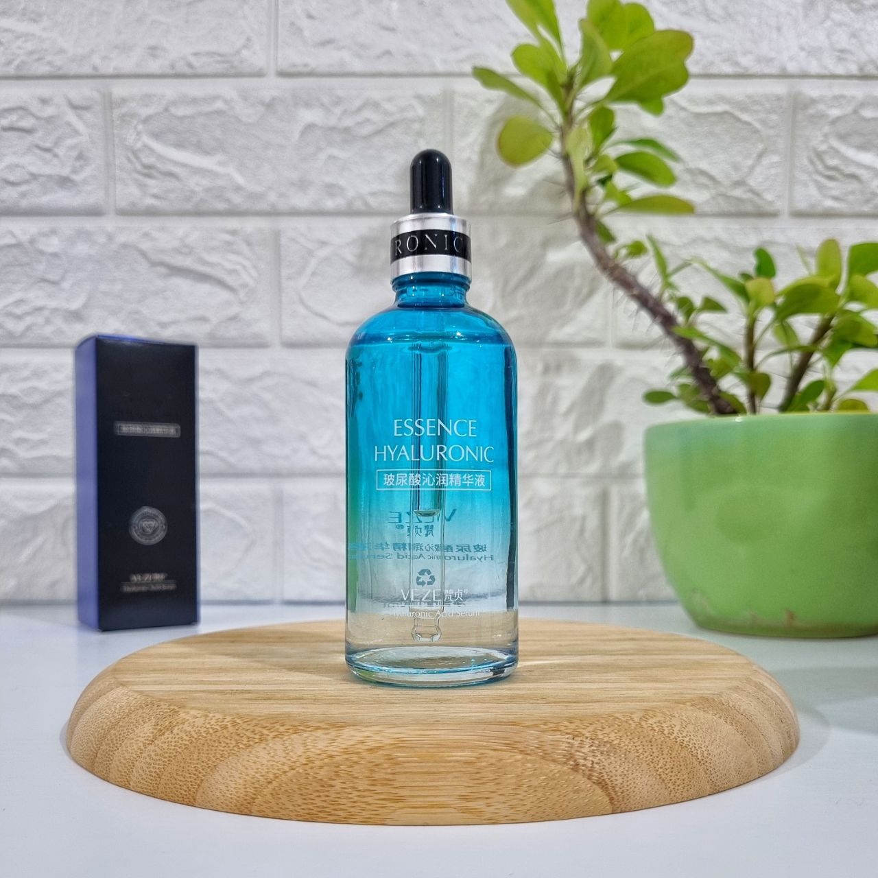 سرم آبرسان هیارونیک اسید