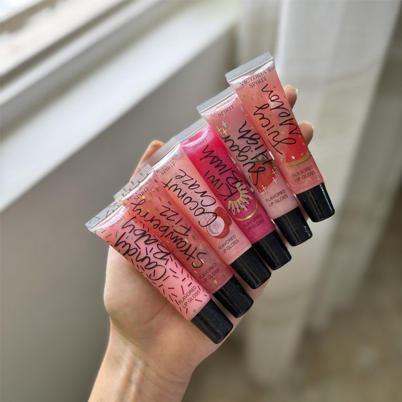 لیپ گلاس ویکتوریا سکرت