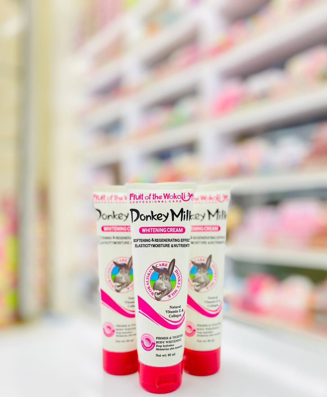 کرم تیوپی سفید کننده و آبرسان شیر الاغ