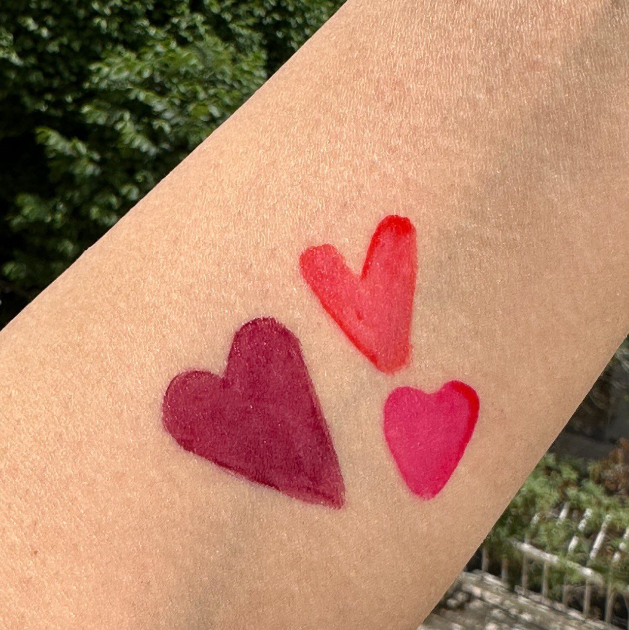 تینت لب طرح آبنباتی