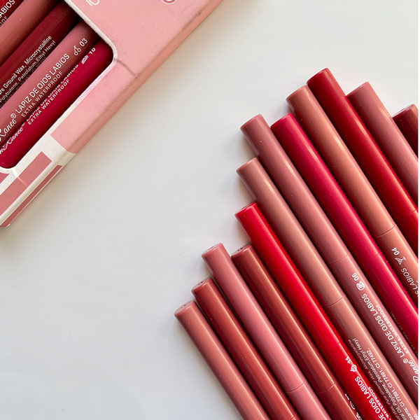 خط لب مخملی دراگون