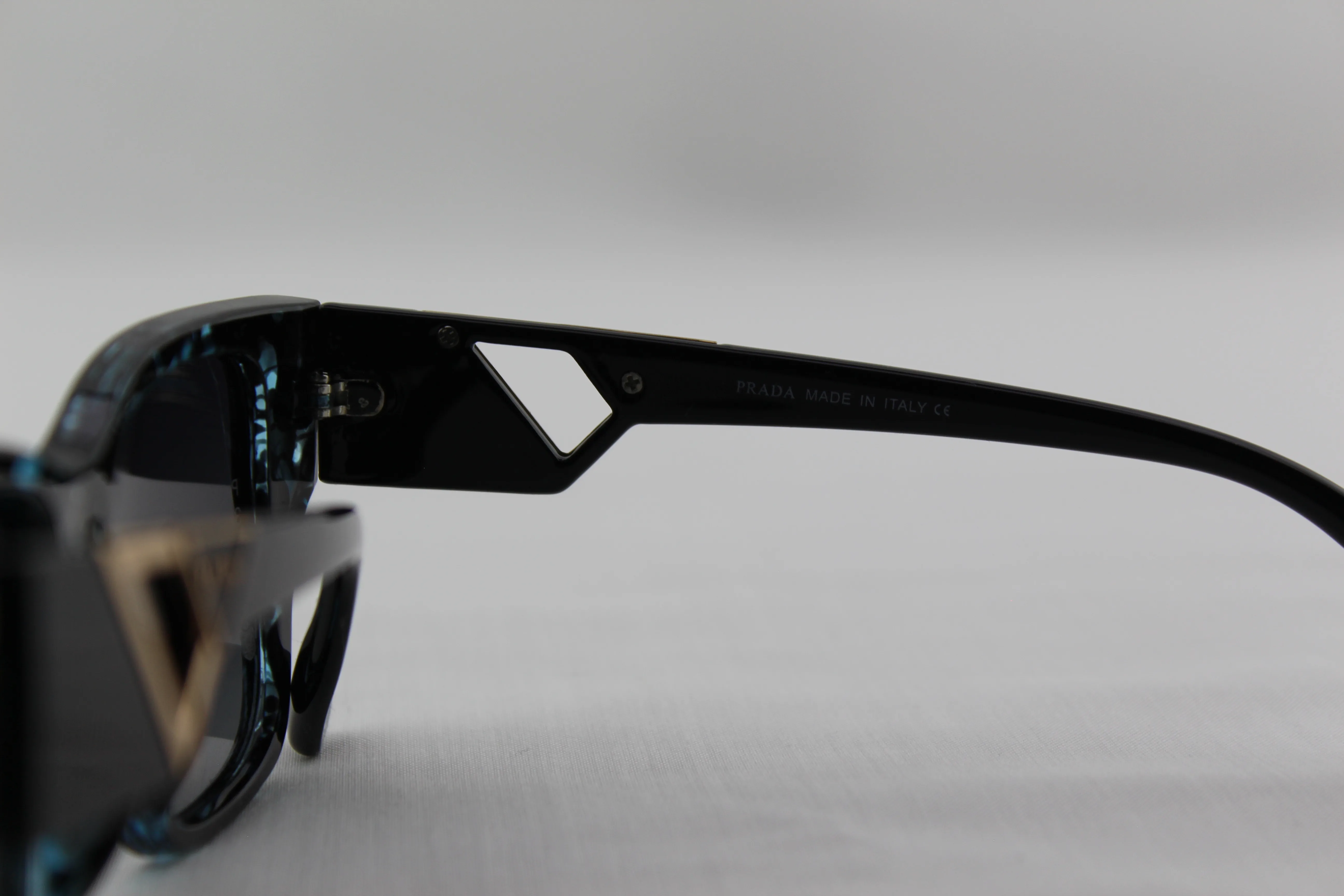 عینک آفتابی پرادا مدل p3582