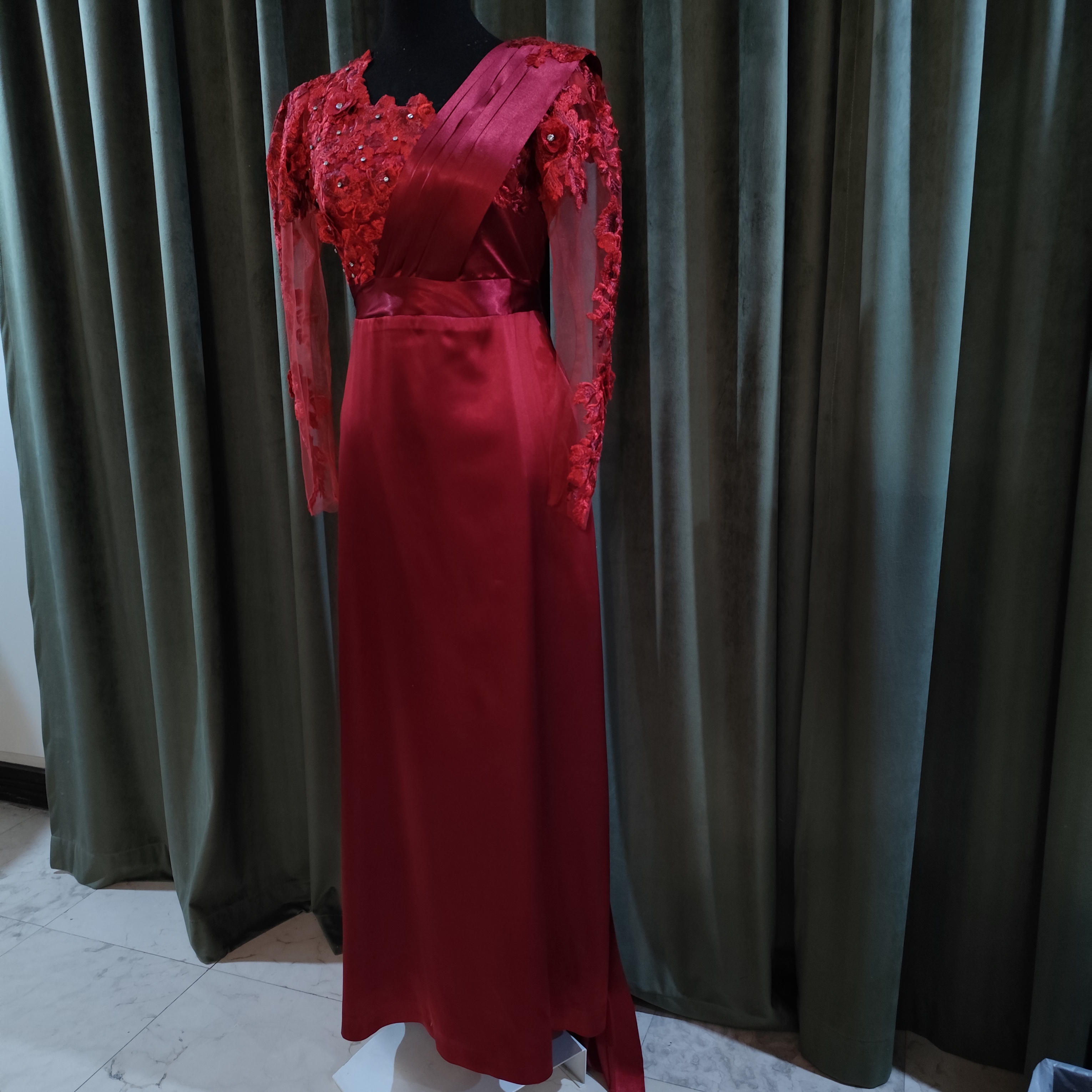 لباس مجلسی رنگ آلبالویی سایز 44