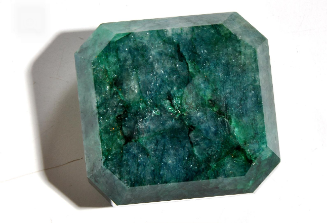 قیمت و فروش جواهر زمرد طبیعی تراش خورده بهمراه شناسنامه