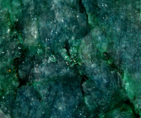 قیمت و فروش جواهر زمرد طبیعی تراش خورده بهمراه شناسنامه