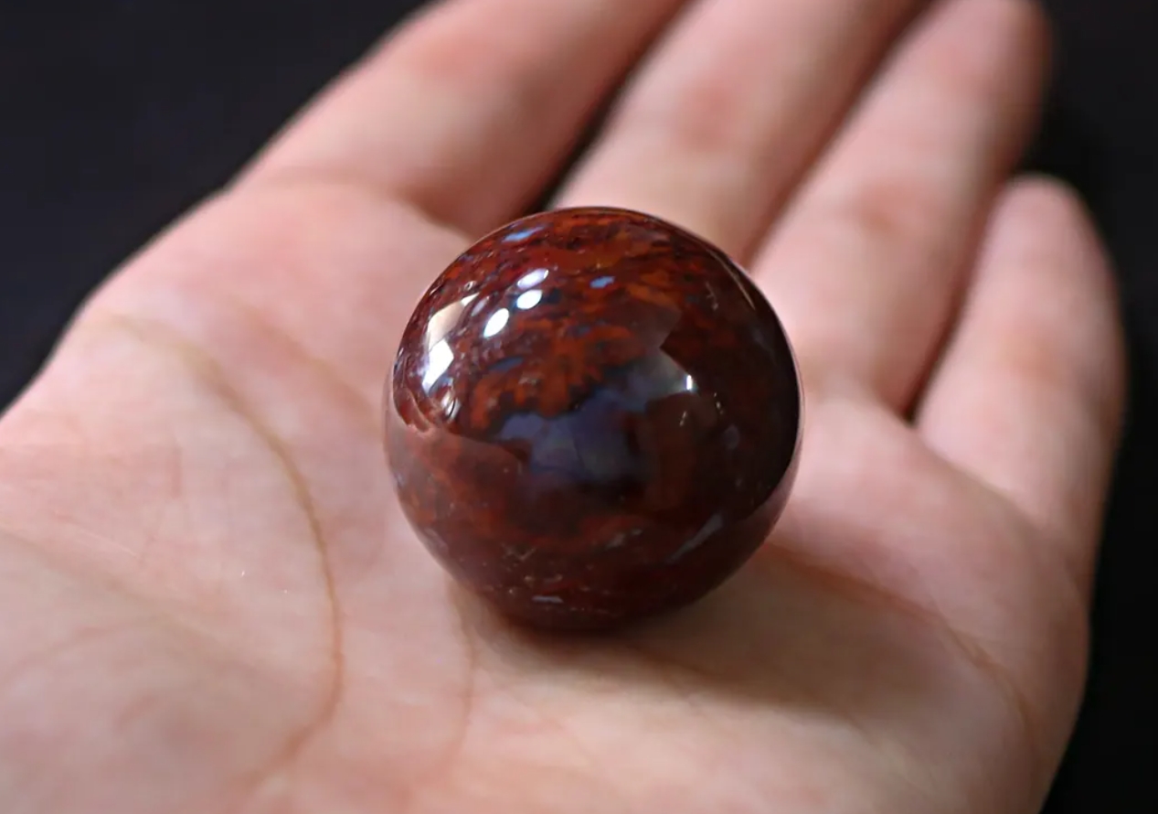 قیمت و فروش گوی سنگی طبیعی کلکسیونی جاسپر قرمز