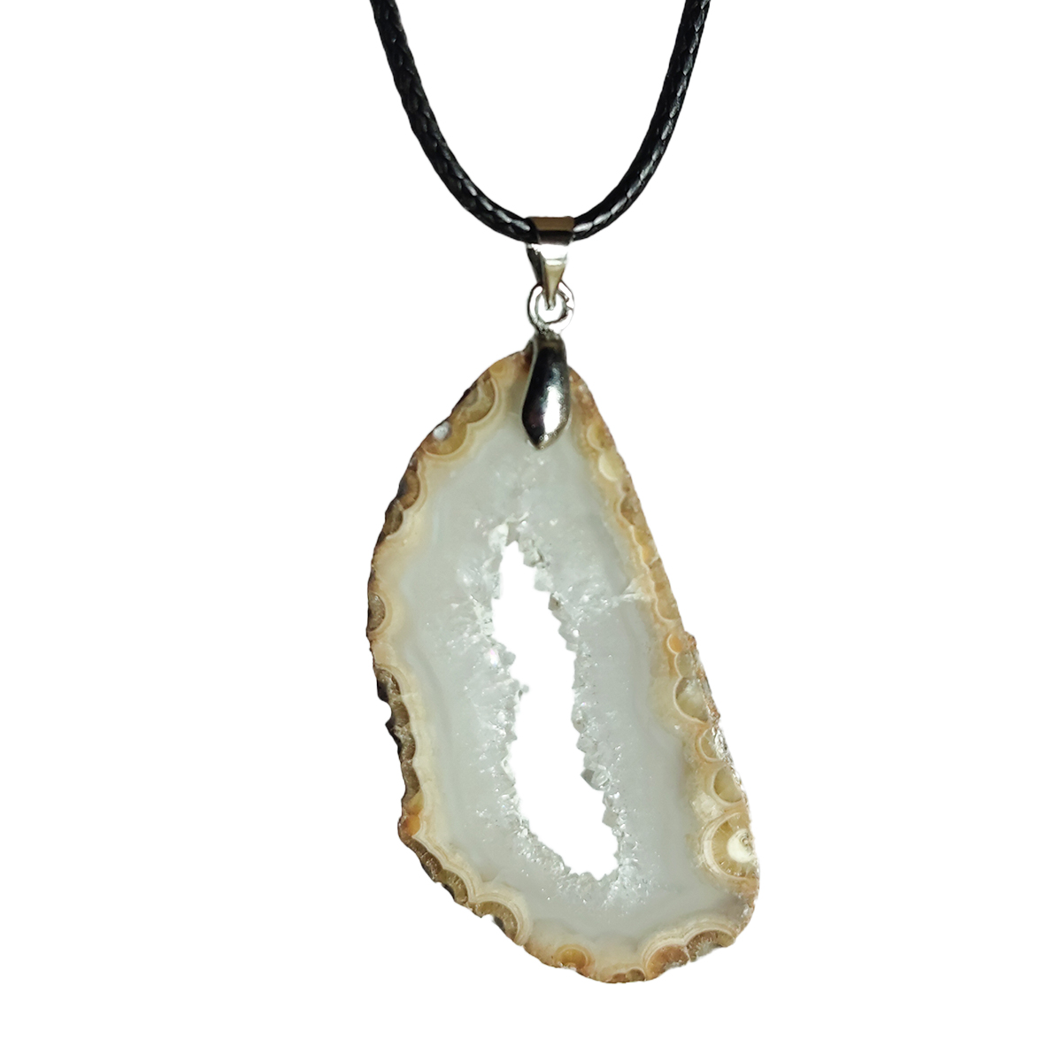 گردن‌آویز ژئود طبیعی با بلورهای درخشان کوارتز