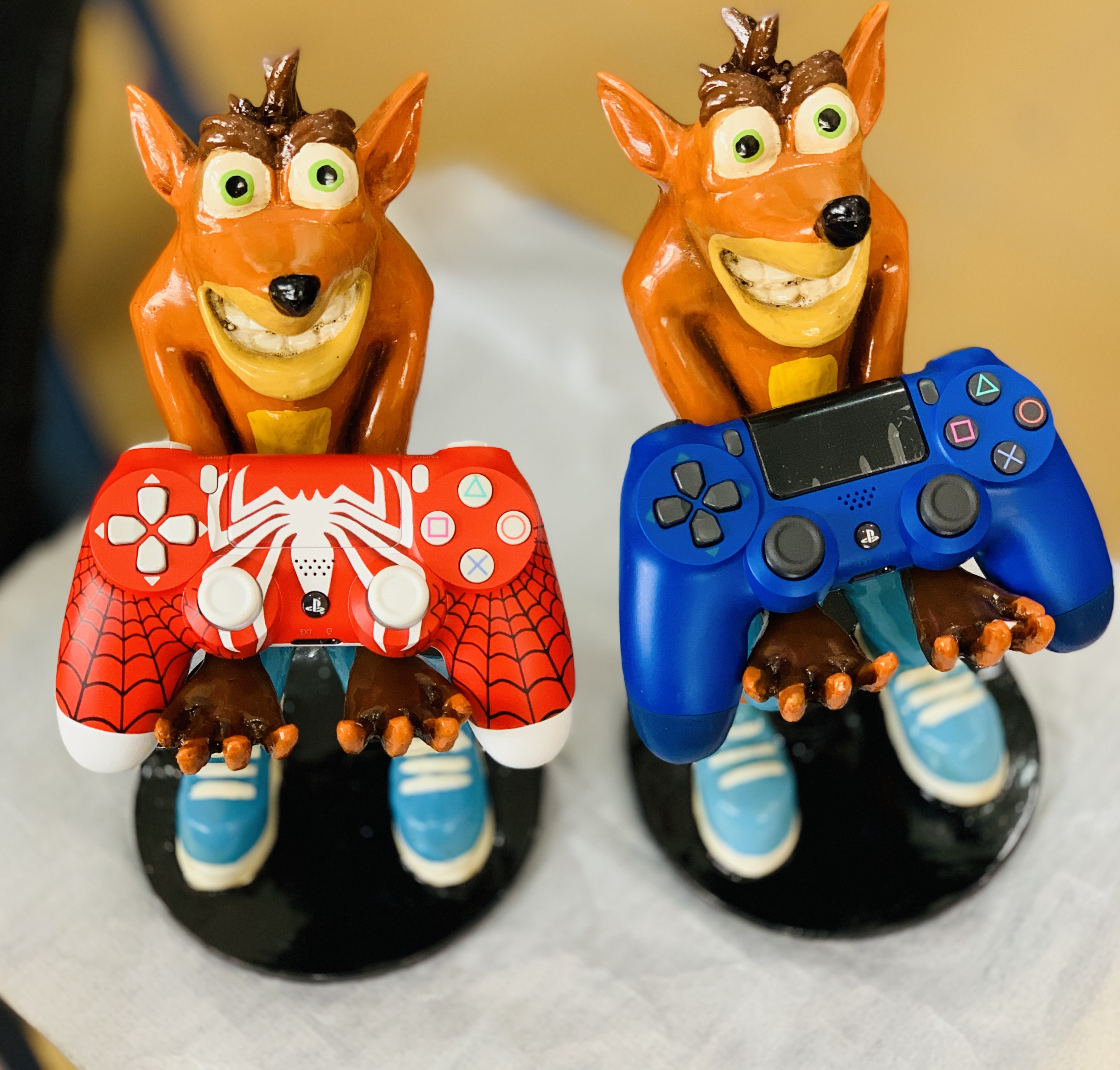 استند مجسمه طرح کراش