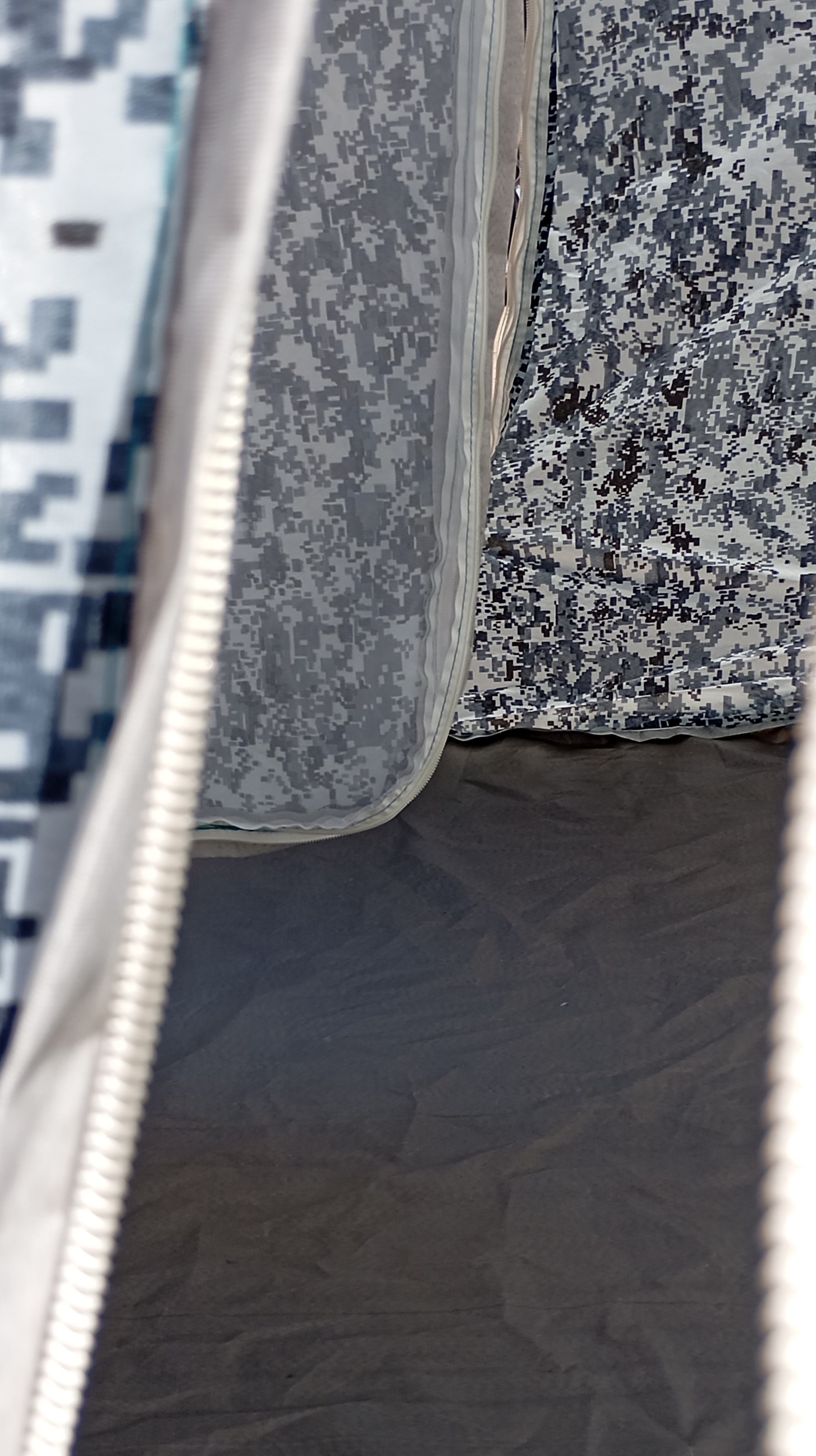 چادر مسافرتی طرحدار