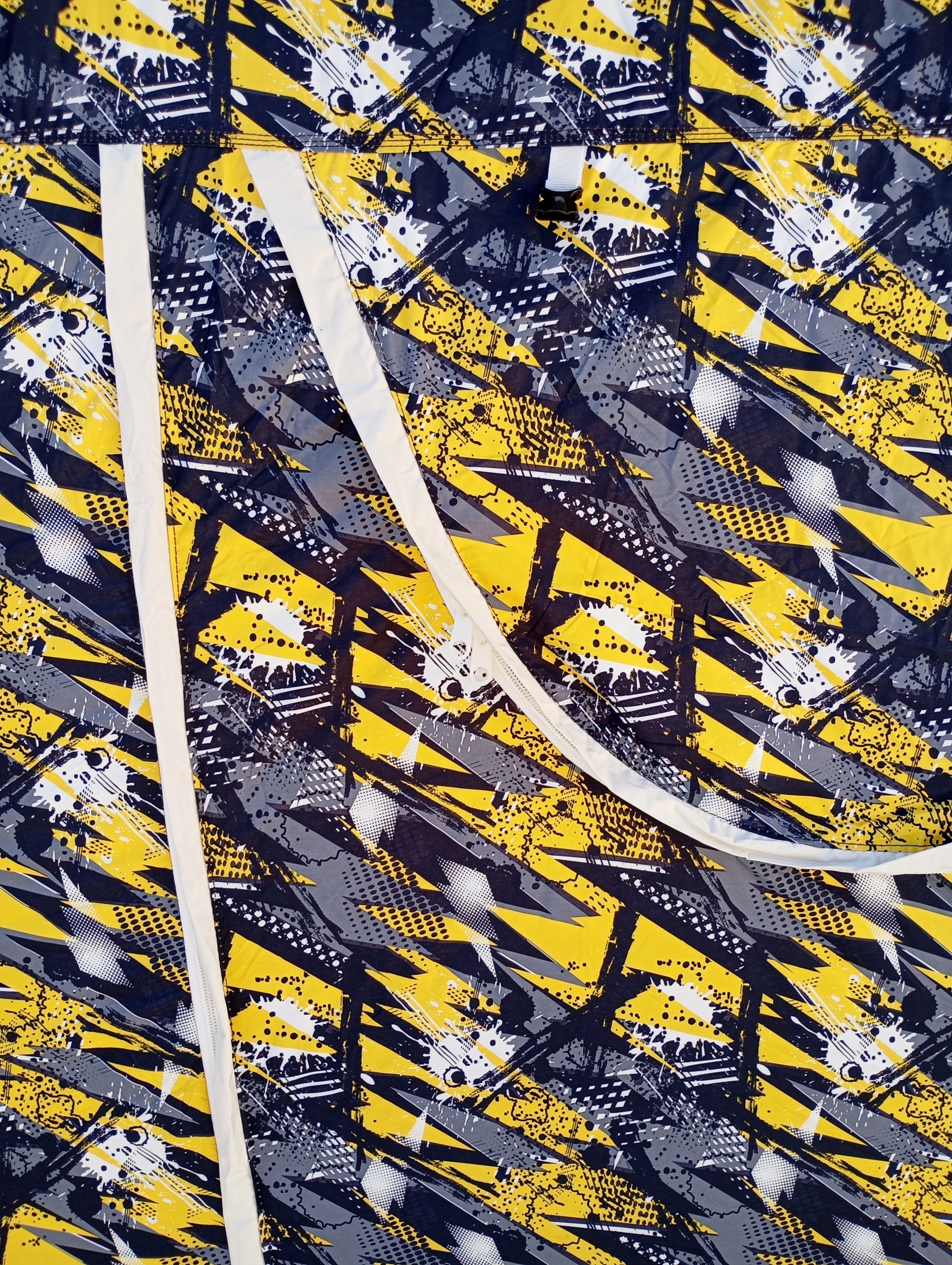 چادر مسافرتی مکعبی پشت لاستیک