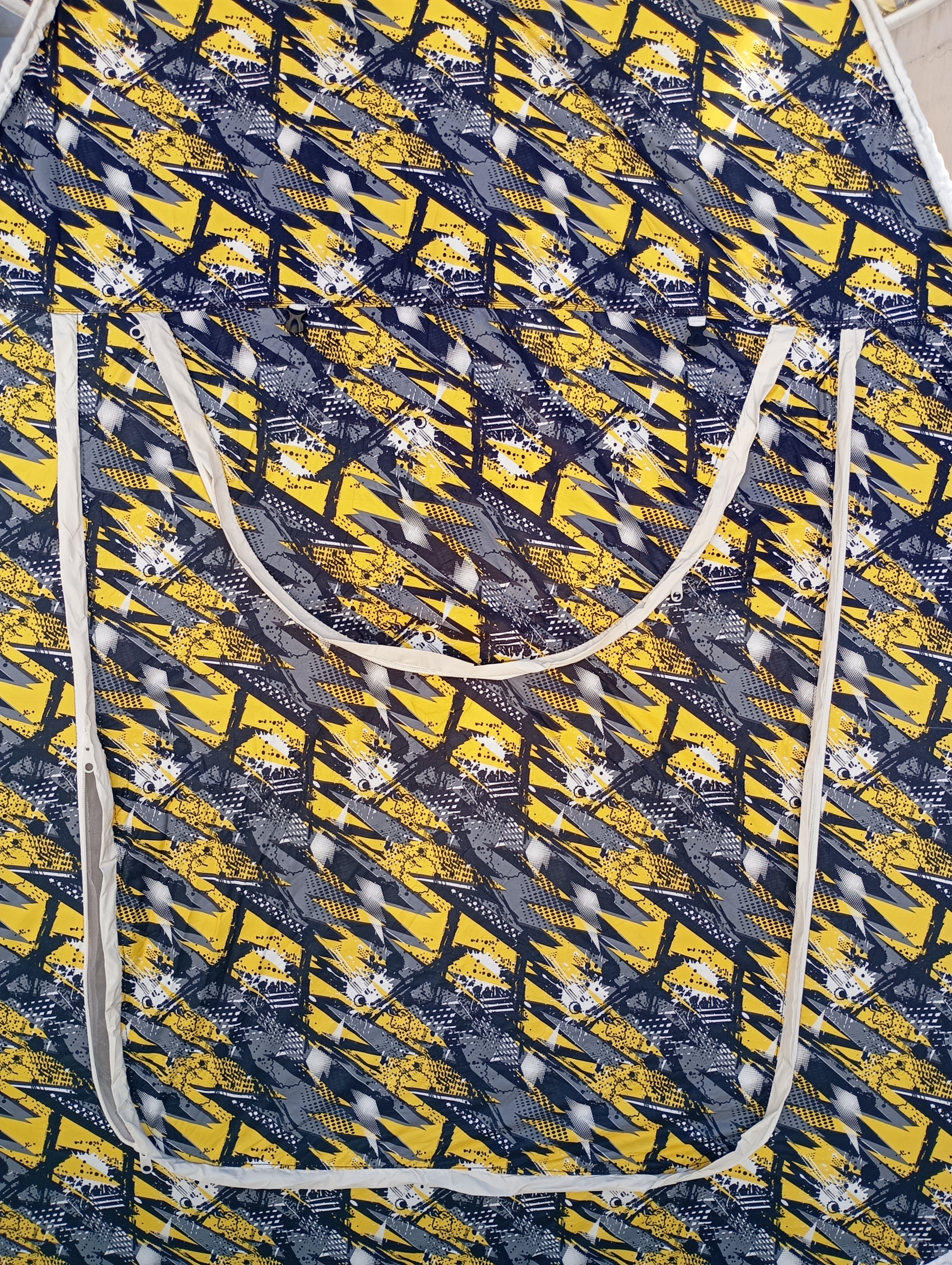 چادر مسافرتی مکعبی پشت لاستیک