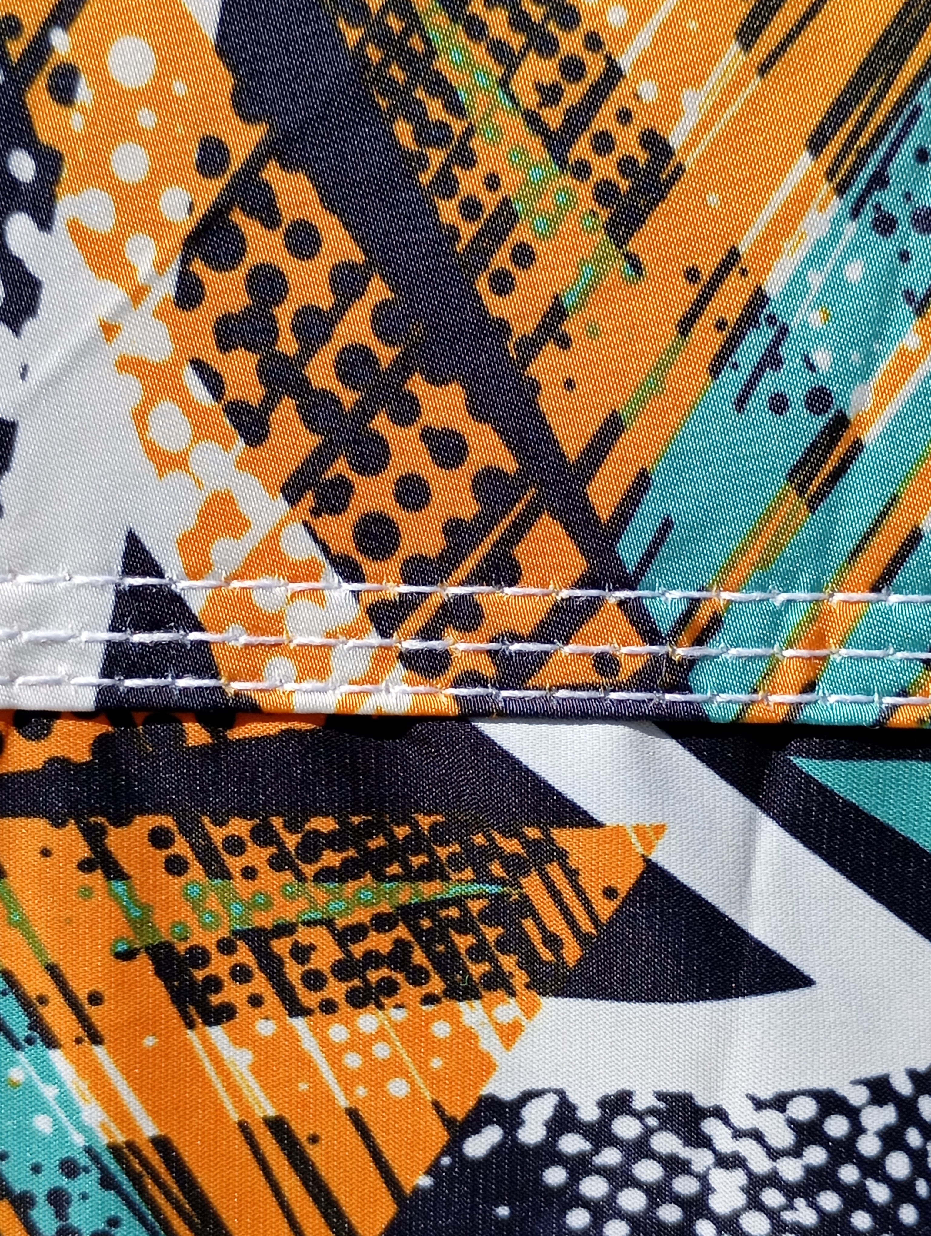 چادر مسافرتی پشت لاستیک