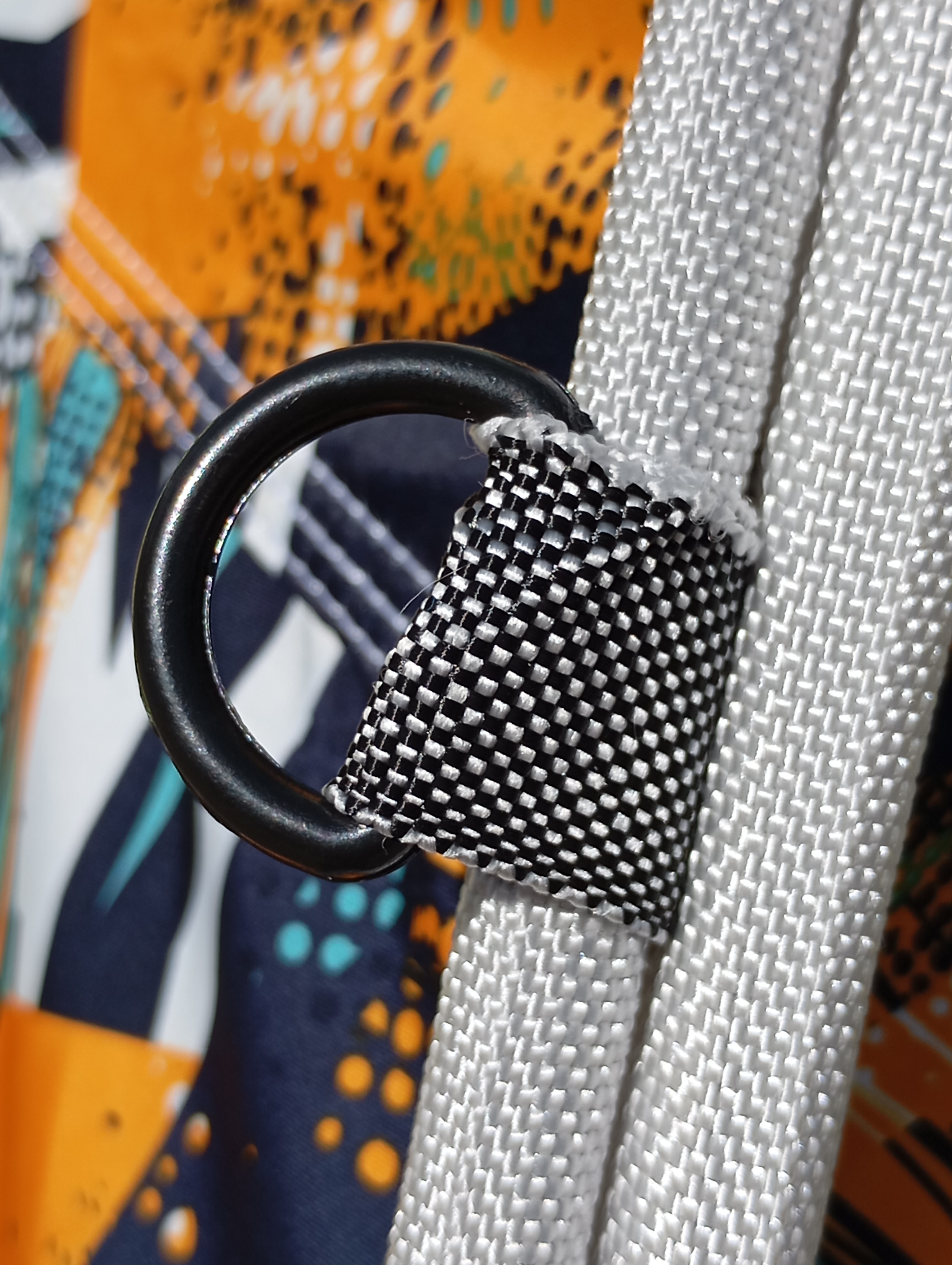 چادر مسافرتی پشت لاستیک