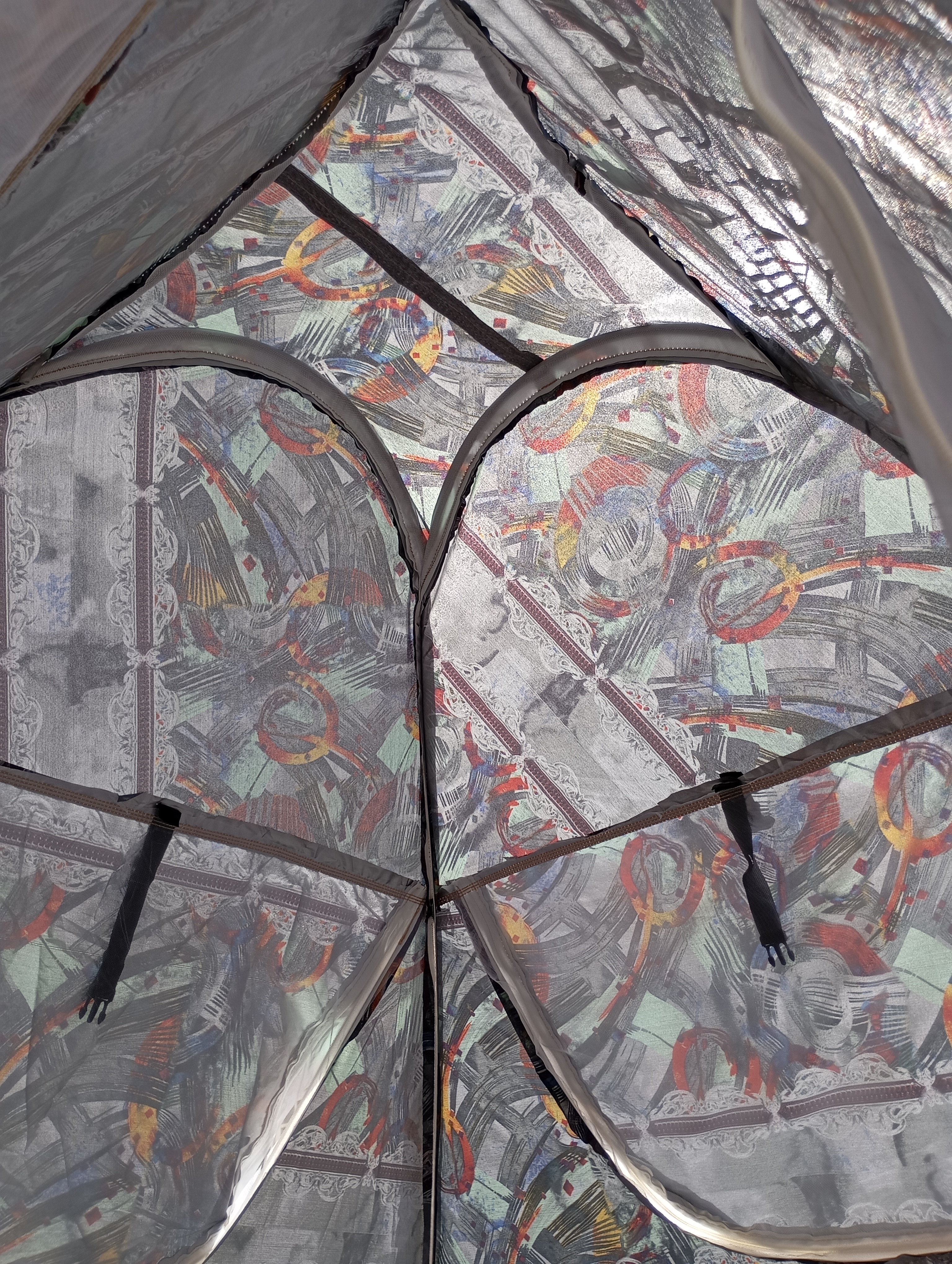 چادر مسافرتی پشت نقره