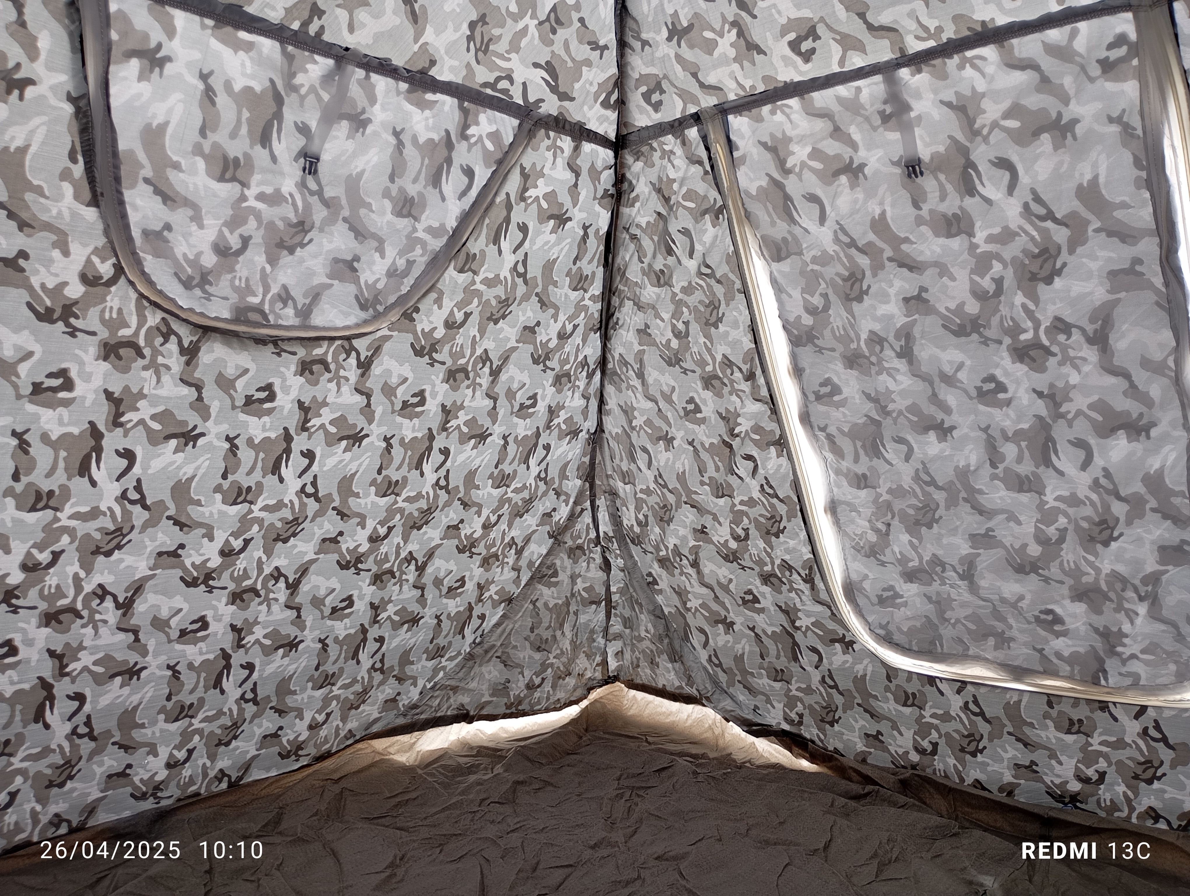 چادر مسافرتی پشت نقره