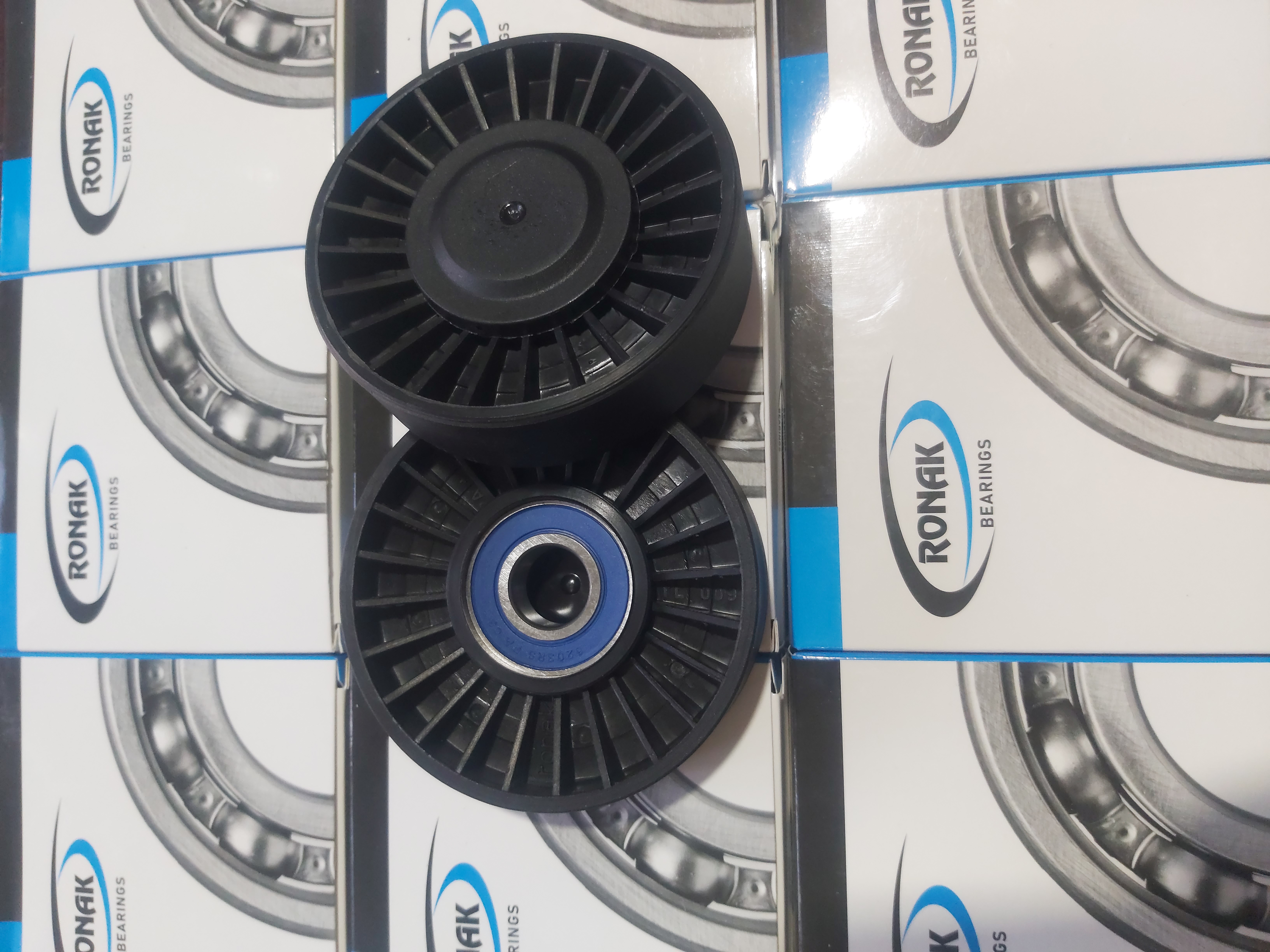 غلتک هرزگرد پژو ۴۰۵ پارس سمند